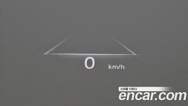 Genesis GV70 2023 — photo 31