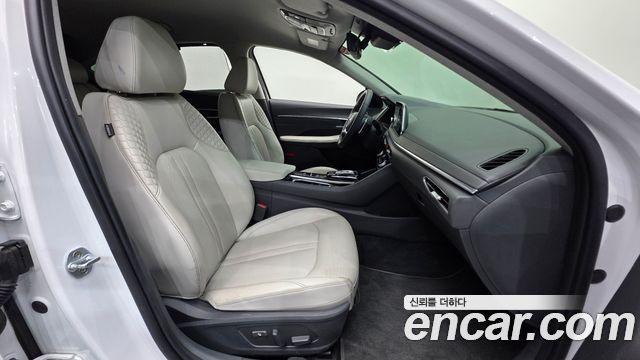 Hyundai Sonata 2020 — photo 13