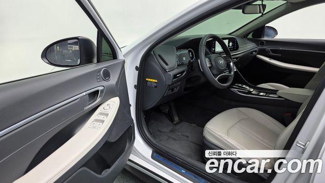 Hyundai Sonata 2020 — photo 18