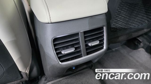 Hyundai Sonata 2020 — photo 32