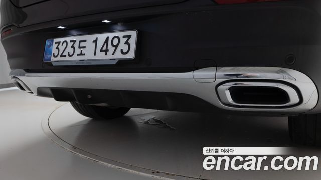 Mercedes-Benz GLE-Class 2026 — photo 11