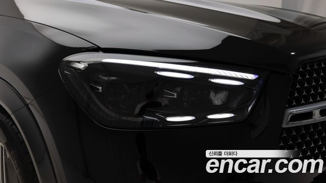 Mercedes-Benz GLE-Class 2026 — photo 12