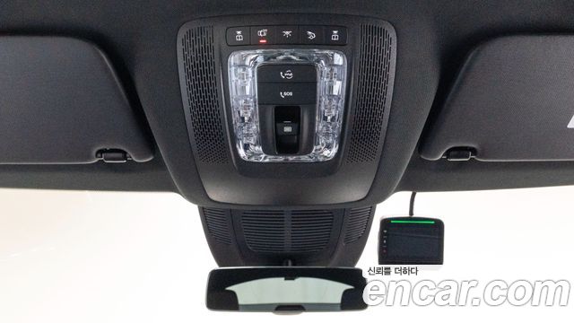 Mercedes-Benz GLE-Class 2026 — photo 18