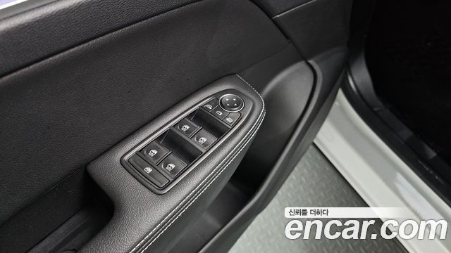 Renault Korea XM3 2023 — photo 19