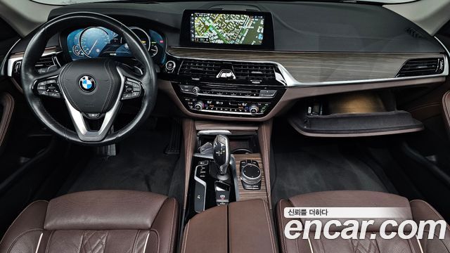BMW 5-Series 2018 — photo 7