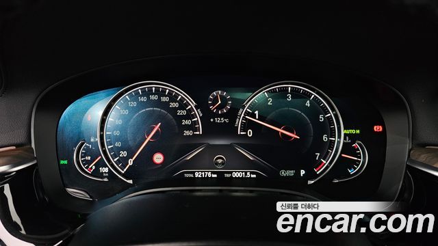 BMW 5-Series 2018 — photo 8