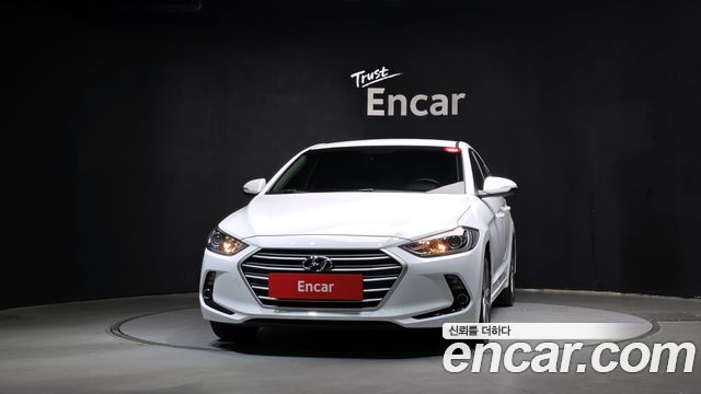 Hyundai AVANTE 2018 — photo 3