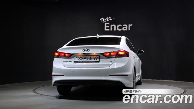 Hyundai AVANTE 2018 — photo 4
