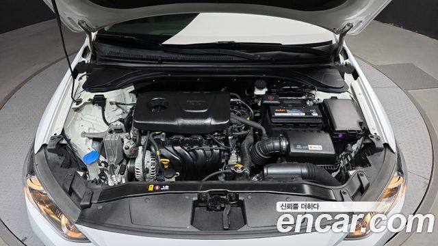 Hyundai AVANTE 2018 — photo 6