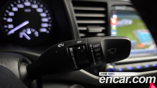 Hyundai AVANTE 2018 — photo 26