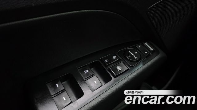 Hyundai AVANTE 2018 — photo 28