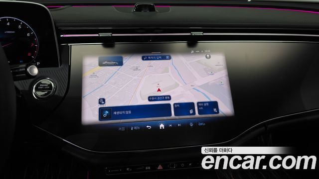 Mercedes-Benz E-Class 2025 — photo 18