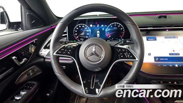 Mercedes-Benz E-Class 2025 — photo 19
