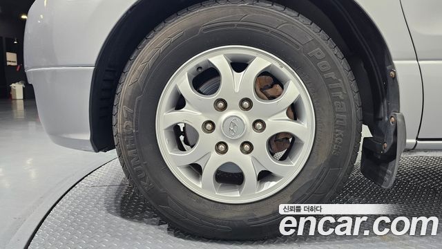 Hyundai Starex 2011 — photo 5