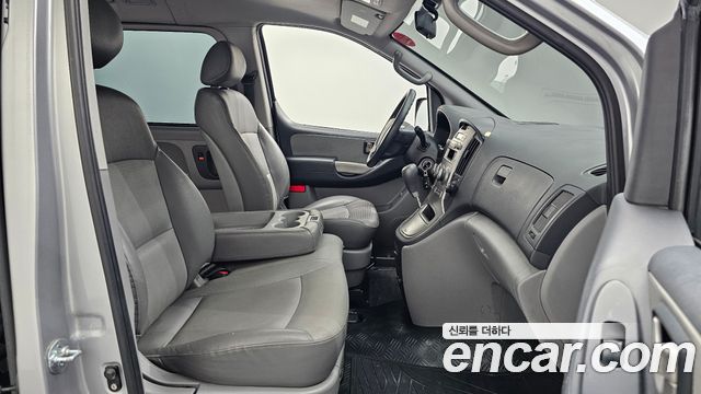 Hyundai Starex 2011 — photo 11