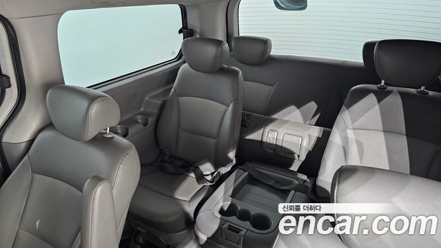 Hyundai Starex 2011 — photo 13