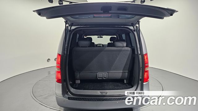 Hyundai Starex 2011 — photo 20