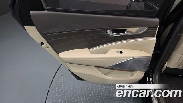 Kia K9 2022 — photo 15