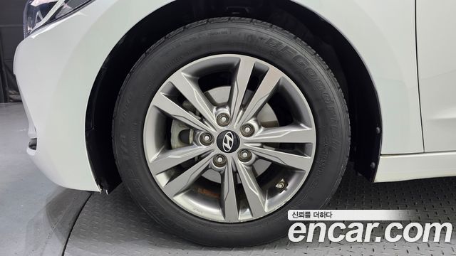 Hyundai AVANTE 2016 — photo 5