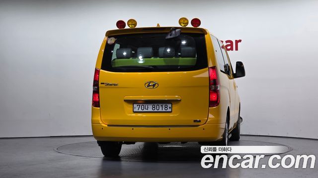 Hyundai Starex 2021 — photo 4