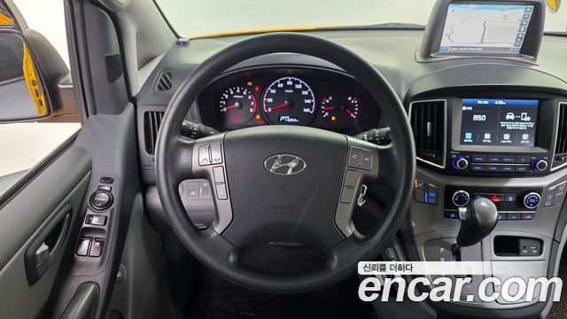 Hyundai Starex 2021 — photo 20