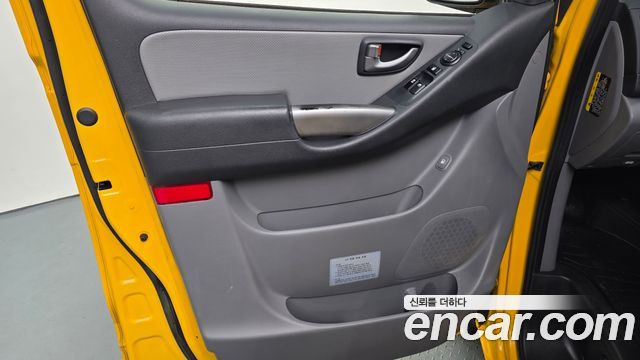 Hyundai Starex 2021 — photo 14