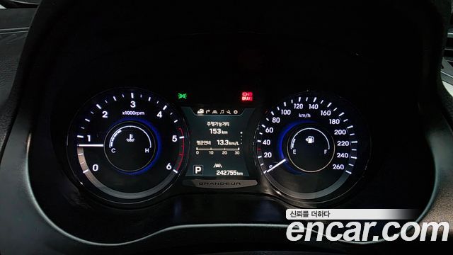 Hyundai Grandeur 2016 — photo 8