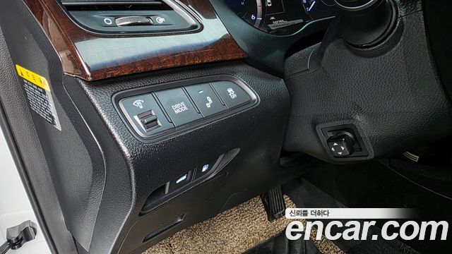 Hyundai Grandeur 2016 — photo 17