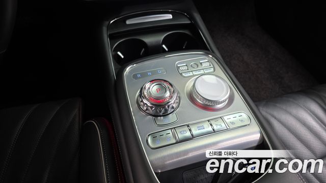 Genesis G90 2023 — photo 12
