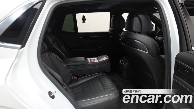 Genesis G90 2023 — photo 17