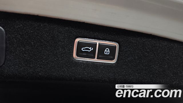 Genesis G90 2023 — photo 25