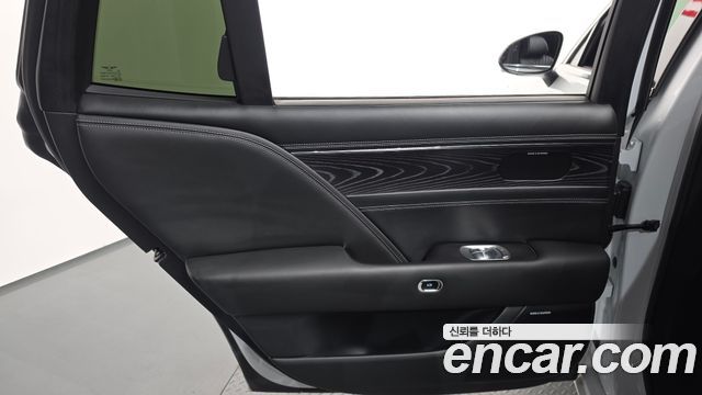 Genesis G90 2023 — photo 15