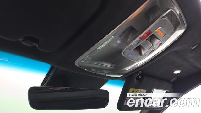 Genesis G90 2023 — photo 28