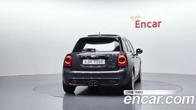 Mini Cooper 2015 — photo 4