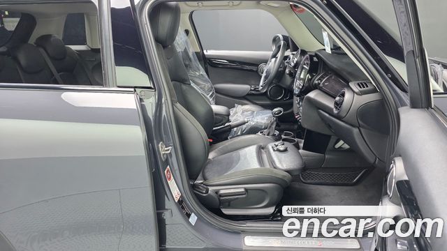 Mini Cooper 2015 — photo 11