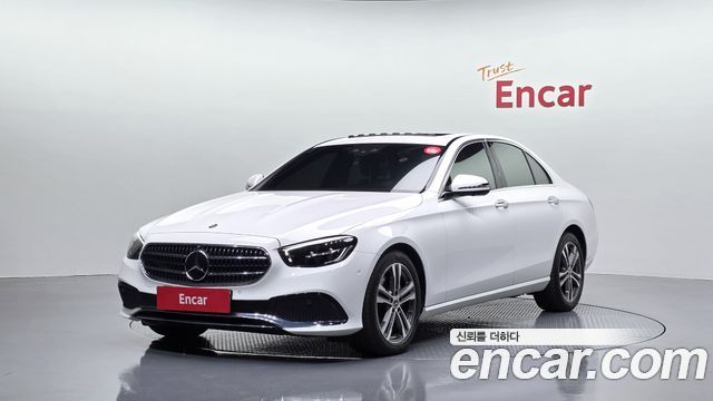 Mercedes-Benz E-Class 2023 — photo 1