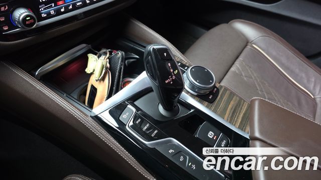 BMW Gran Turismo 2018 — photo 12