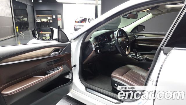 BMW Gran Turismo 2018 — photo 13