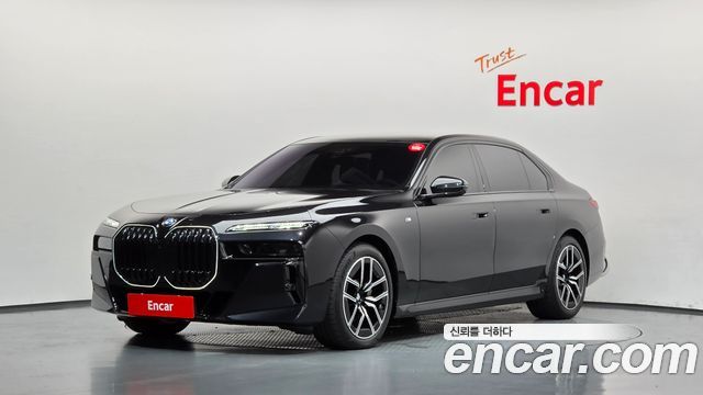 BMW 7-Series 2025 — photo 1