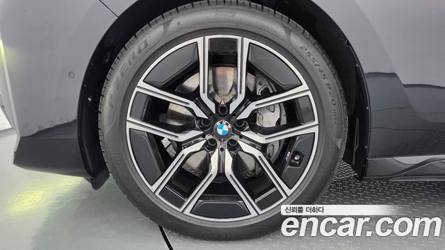 BMW 7-Series 2025 — photo 5