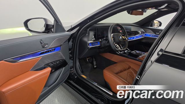 BMW 7-Series 2025 — photo 9