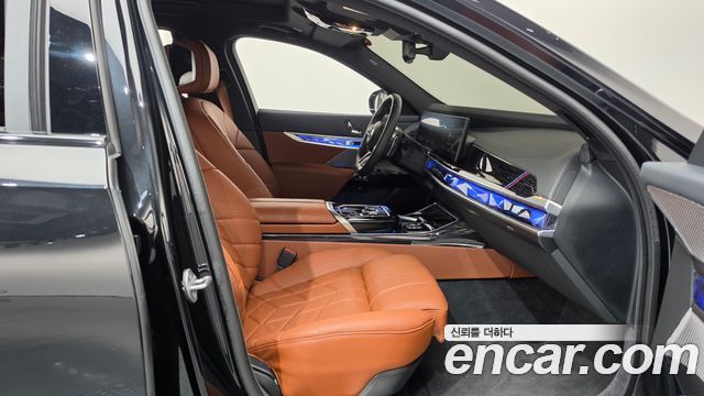 BMW 7-Series 2025 — photo 10