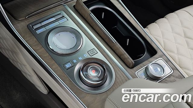 Genesis GV80 2022 — photo 12