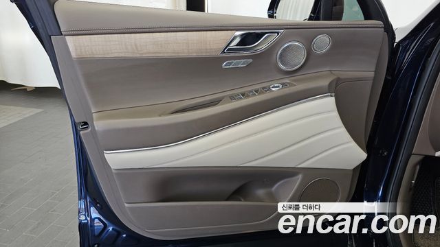 Genesis GV80 2022 — photo 14