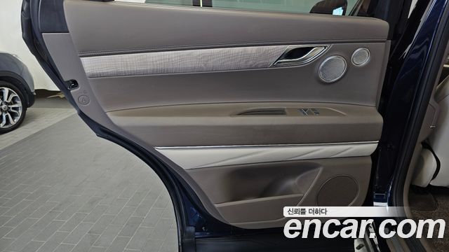 Genesis GV80 2022 — photo 15