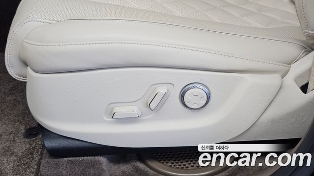 Genesis GV80 2022 — photo 16
