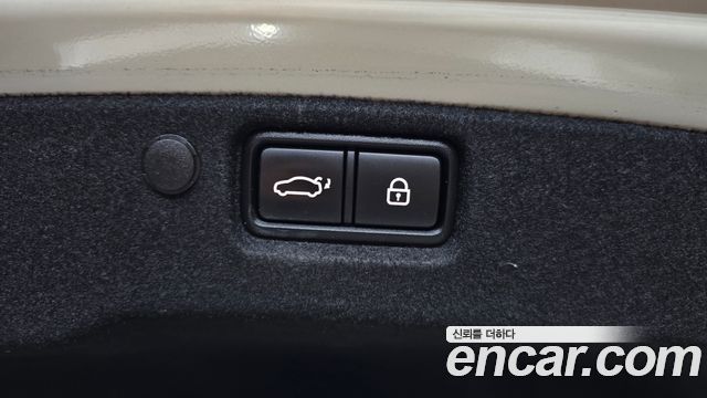 Kia K7 2020 — photo 23