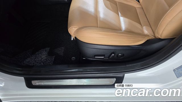 Kia K7 2020 — photo 32