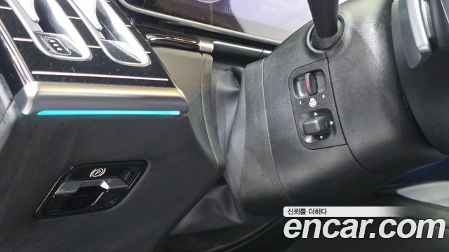 Mercedes-Benz S-Class 2021 — photo 14