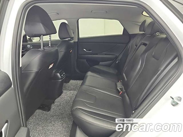 Hyundai AVANTE 2023 — photo 12